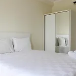 Homey And Nice Studio At Signature Park Grande Apartment By Travelio
