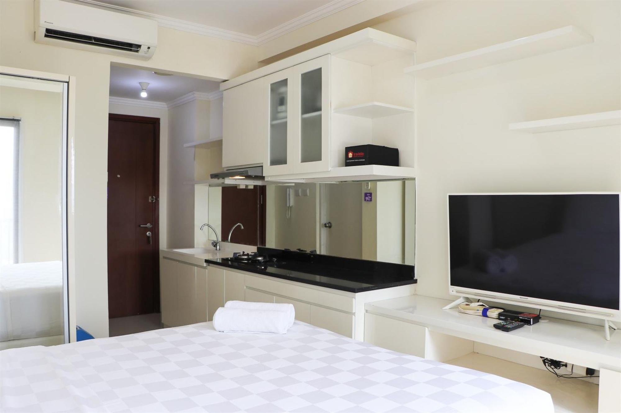 Homey And At Signature Park Grande By Travelio Apartment Jakarta